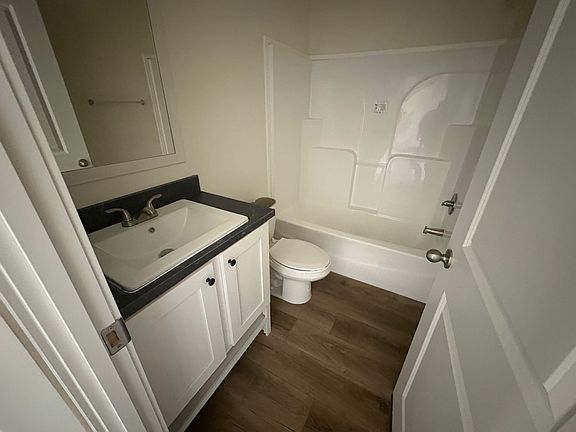 2nd image of 225 Birchwood Pl