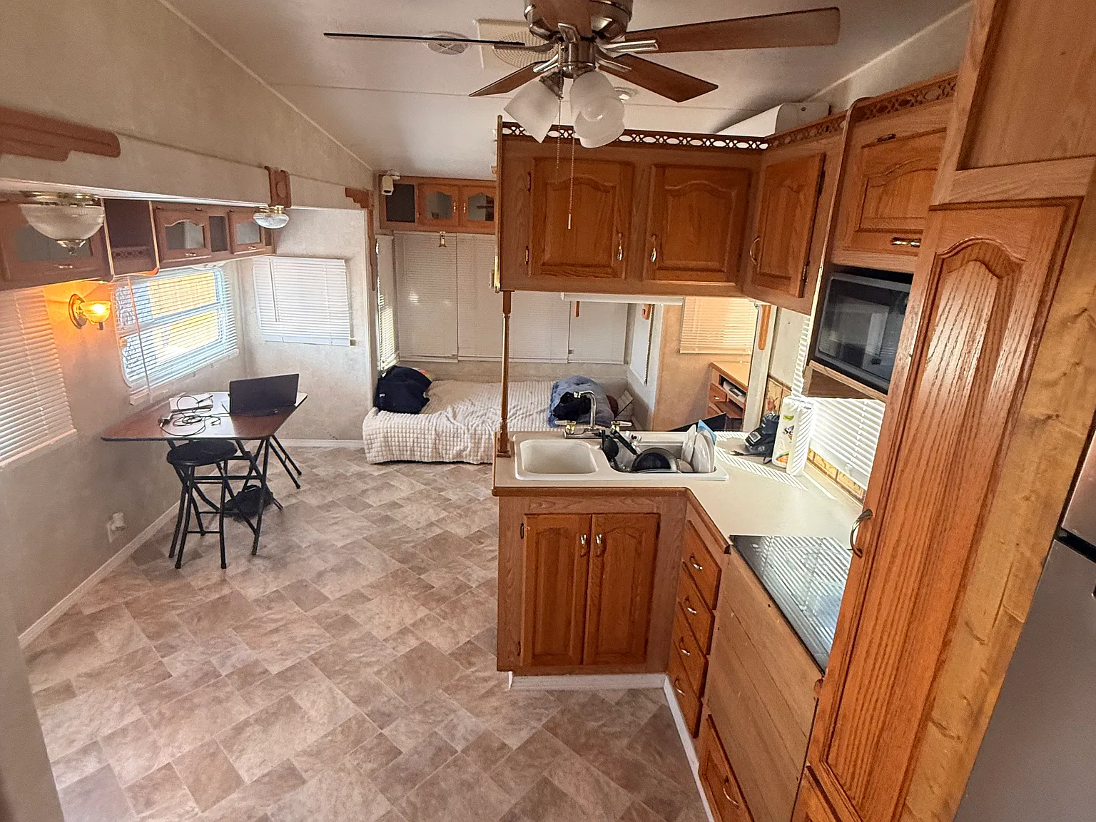 1 bed, 792 sqft, $1,000 — Photo 3