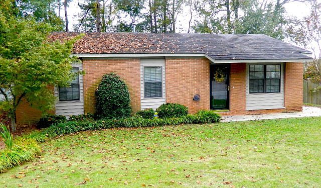 1st image of 4046 Sweetbriar Dr