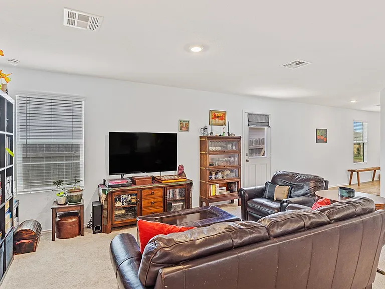 116 Texas Angel Way — Photo 7