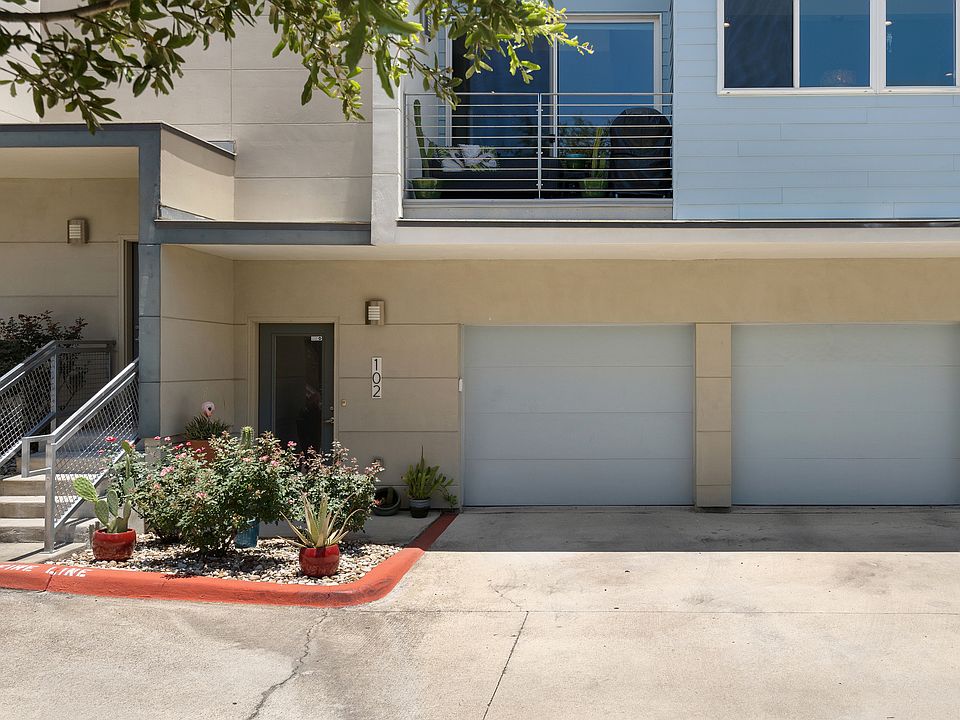 1st image of 604 N Bluff Dr Unit 102