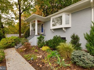 6524 E Halbert Rd, Bethesda, MD 20817