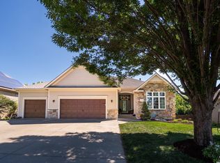 1216 Waverly Dr, Lawrence, KS 66044