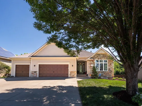 1216 Waverly Dr, Lawrence, KS 66044