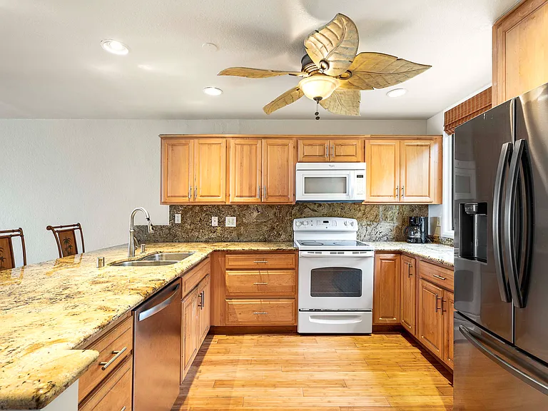 78-6920 Alii Dr #106 — Photo 2