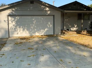 1321 Chestnut Ln, Davis, CA 95616