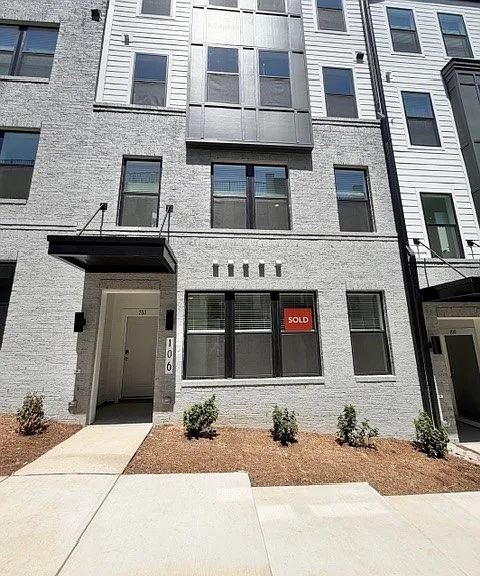 106 Parks Edge Way #100 — Photo 1