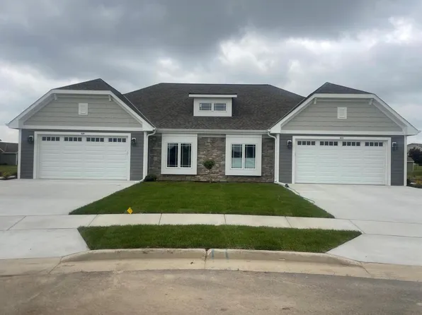624 Lambert COURT #8A, Slinger, WI 53086