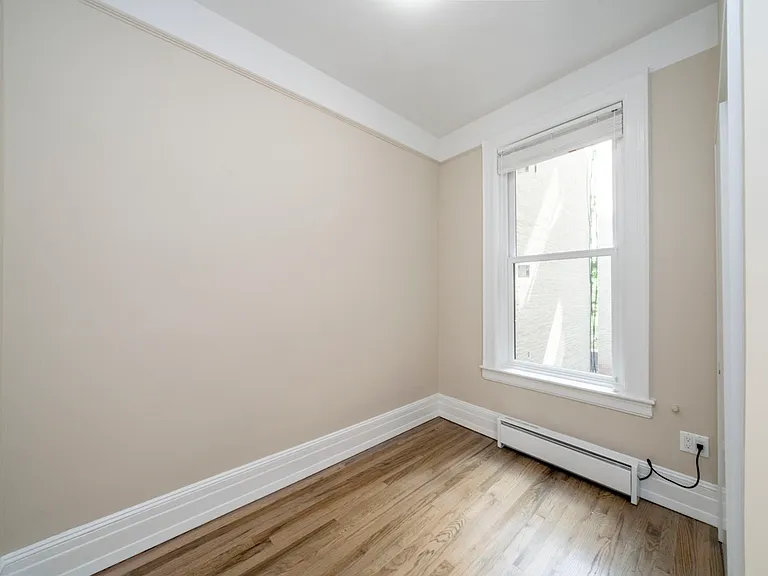 199 Prince St #9 — Photo 7