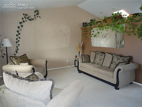 5th image of 188 S Golfwood Dr E