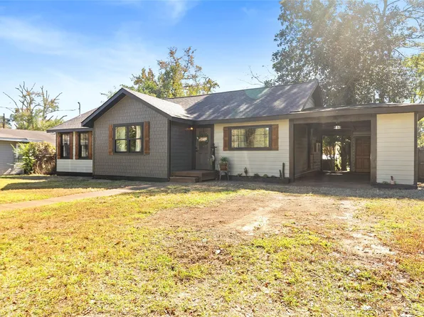 407 W Walt Davis Drive W, Woodville, TX 75979