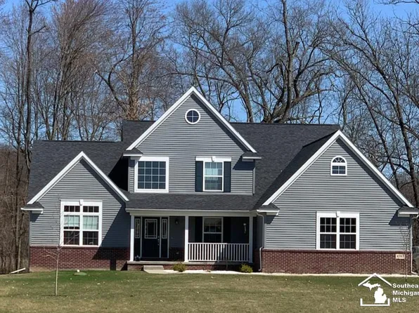 1176 Plum Grove Dr, Monroe, MI 48161