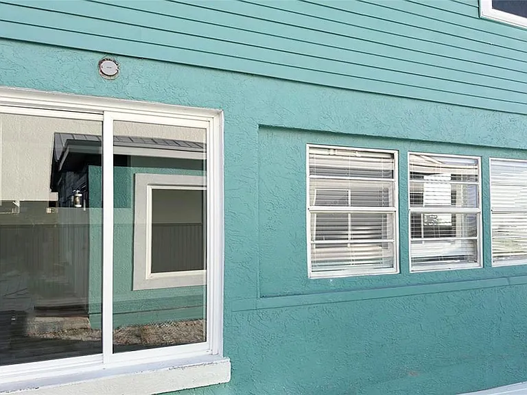19506 Gulf Blvd #4 — Photo 34