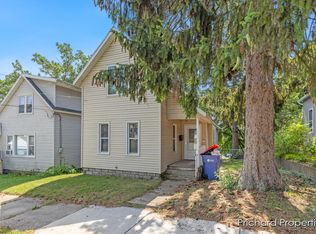 1222 Courtney St NW, Grand Rapids, MI 49504