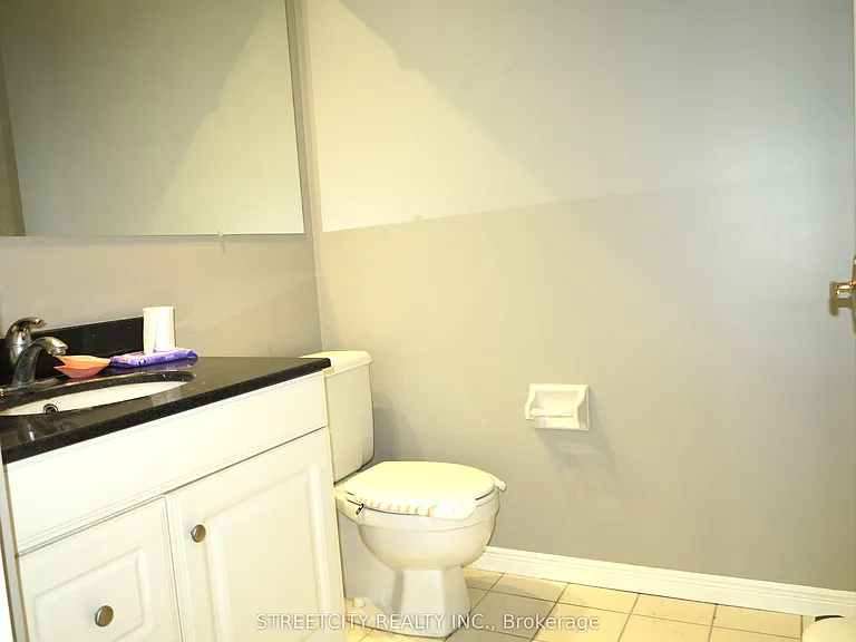 570 Proudfoot Ln #1011 — Photo 14