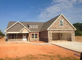 255 Longmont Dr, Boiling Springs, SC 29316