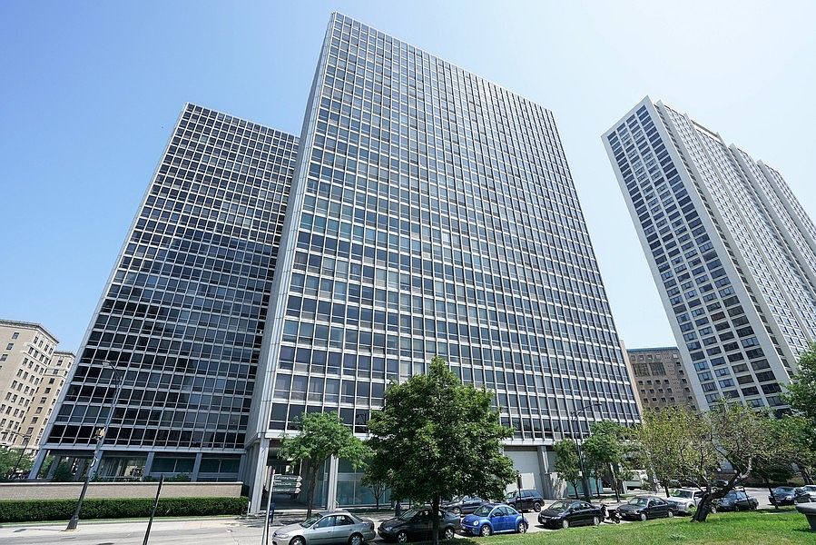 1st image of 330 W Diversey Pkwy APT 2804