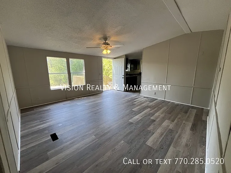 137 Park West Ct — Photo 7