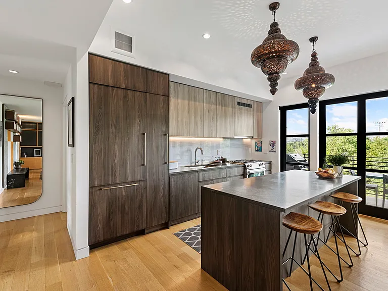 868 Lorimer St #5-A — Photo 4