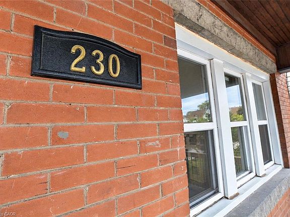 3rd image of 230 Duke St