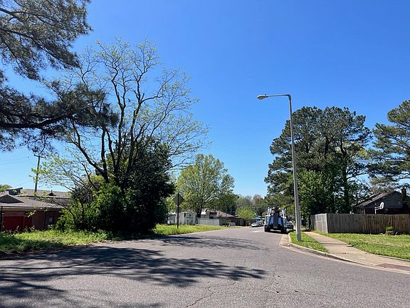 5th image of 5961 Swaying Pine Ln