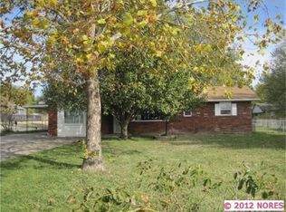 806 N Main St, Wagoner, OK 74467