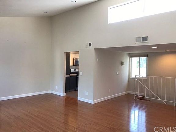 3rd image of 1116 Cleghorn Dr Unit F