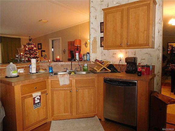 3rd image of 7354 S Old Oaks Dr