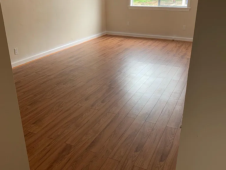 3319 Trumbull St — Photo 10