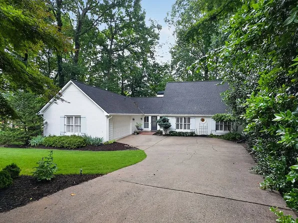 4958 Bridgeport Way, Peachtree Corners, GA 30092