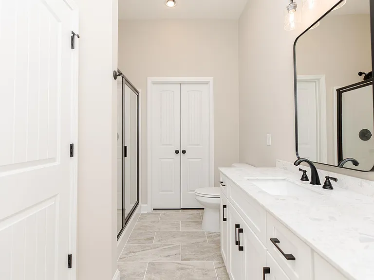 1009 Northside Dr — Photo 36