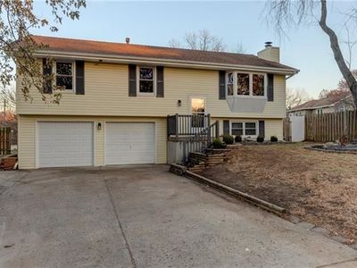 11001 N Holmes St, Kansas City, MO, 64155