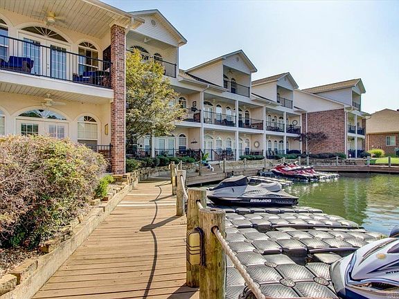 4th image of 451 Lakeland Dr APT A10