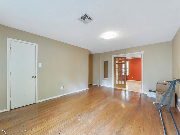 4th image of 11819 Gazania St