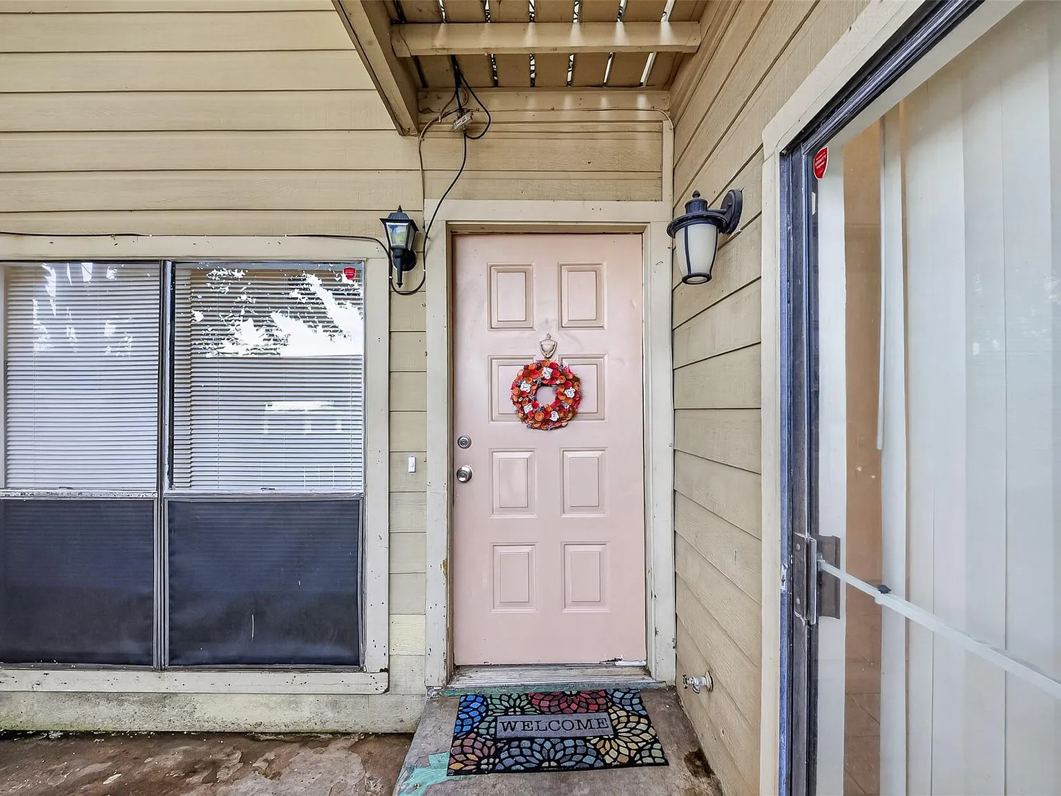 2 bed, 2.0 bath, 1358 sqft, $1,350 — Photo 3