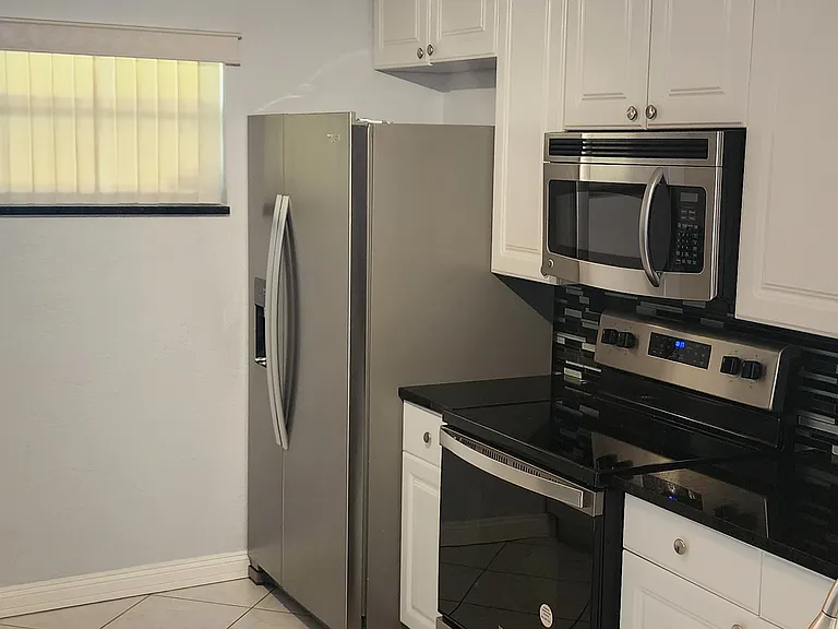 1200 NW 87th Ave #109 — Photo 8