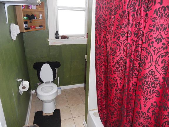 5th image of 638 Hanford St