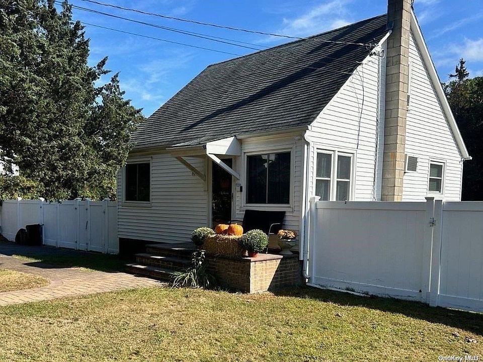 1st image of 81 Corbin Avenue