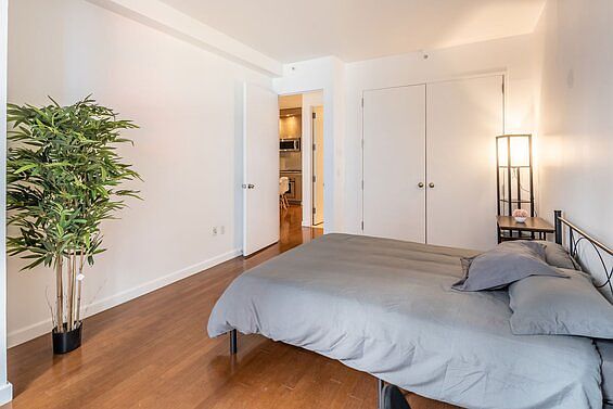 5th image of 1600 Broadway #711