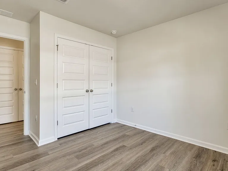 2528 Sutton Place Dr — Photo 16