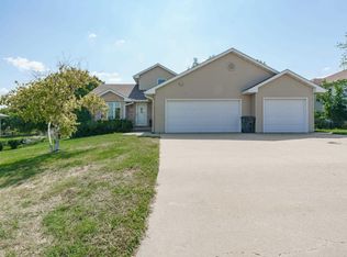 484 Titan Rd, Hinton, IA 51024