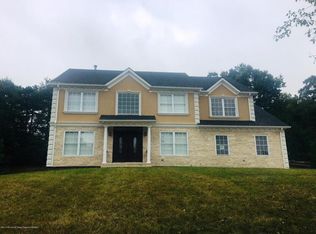 18 Rachael Ln, Monroe Township, NJ 08831