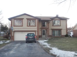 717 Terry Ln, Countryside, IL 60525