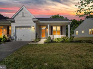 38 Grand National Ln, Newark, DE 19702