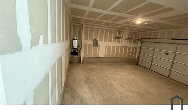 4 bed, 1700 sqft, $2,250 — Photo 4