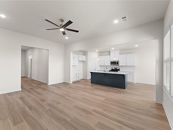 5th image of 3668 Tranquility St