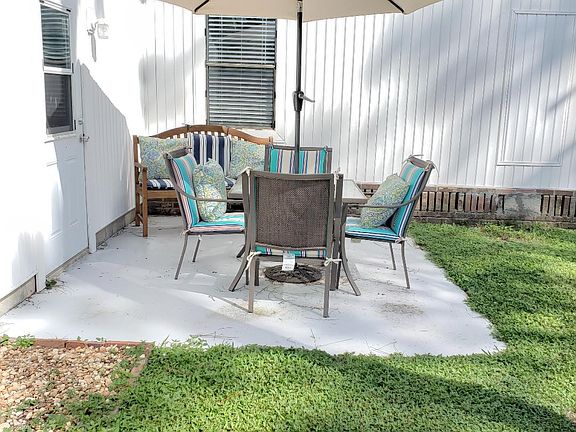 4th image of 556 Catalina Dr
