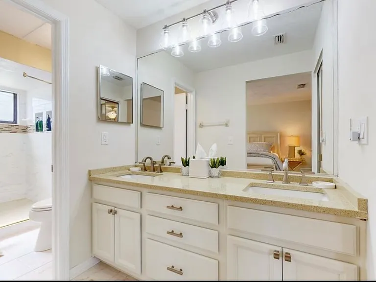 146 Blue Heron Dr #A — Photo 19