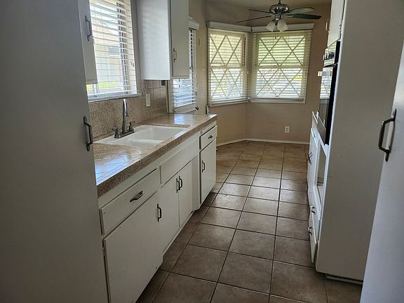 4th image of 1801-1807 Cristine Pl #9