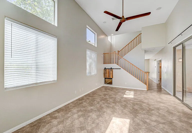 9152 Kentwell Ave — Photo 7